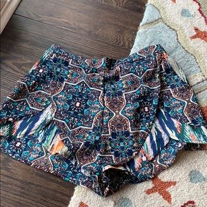 Cute flowy shorts